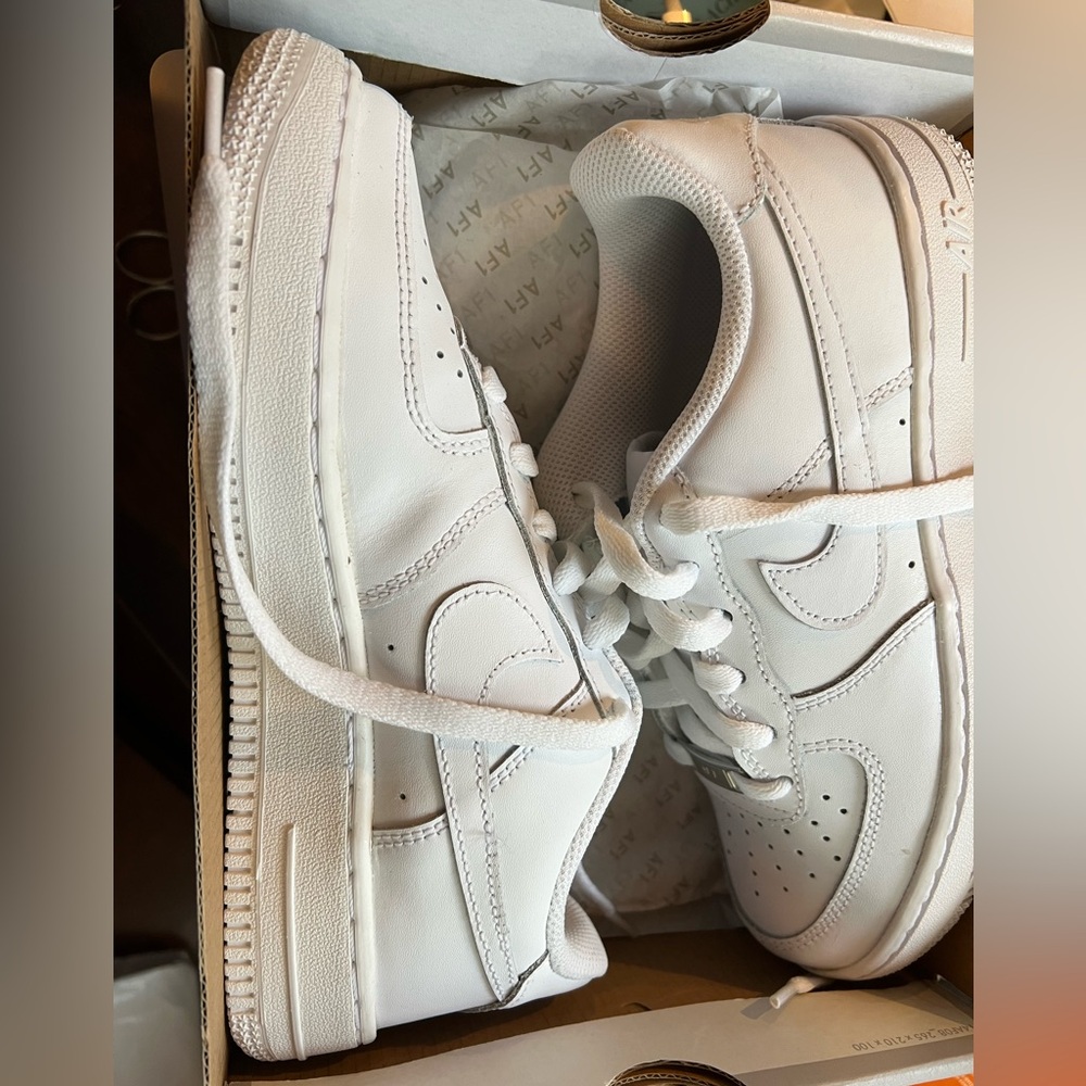 NIB - Nike Air Force 1 Low White Sneakers - Size 6.5 Women’s, Size 5 Youth